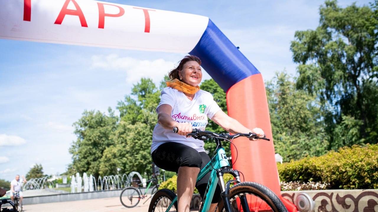 В парке Люберец долголеты приняли участие в велофестивале